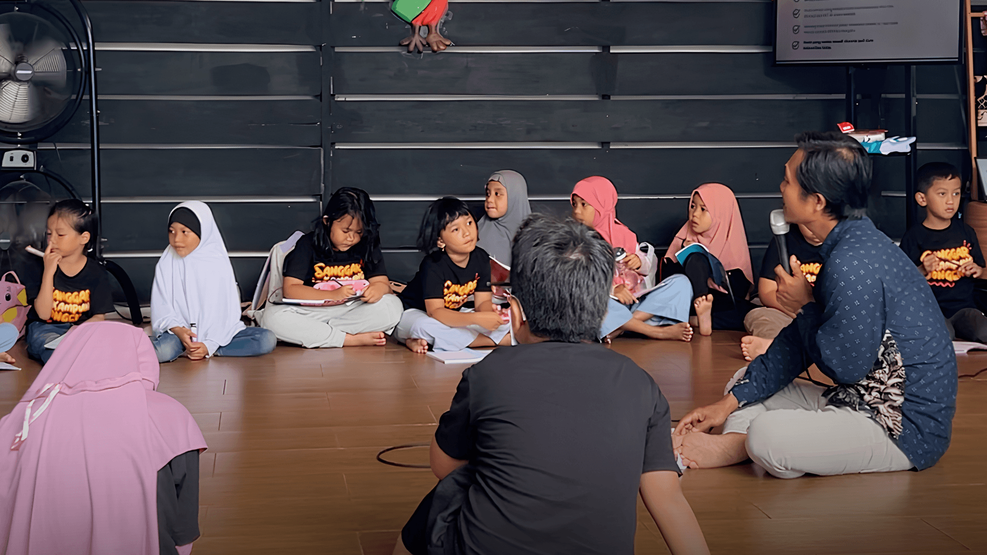 Foto Kegiatan 4 Sanggar Kampung Dongeng
